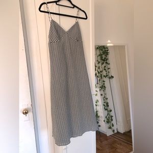 Mango cute checkered dress with cut out detail in the back